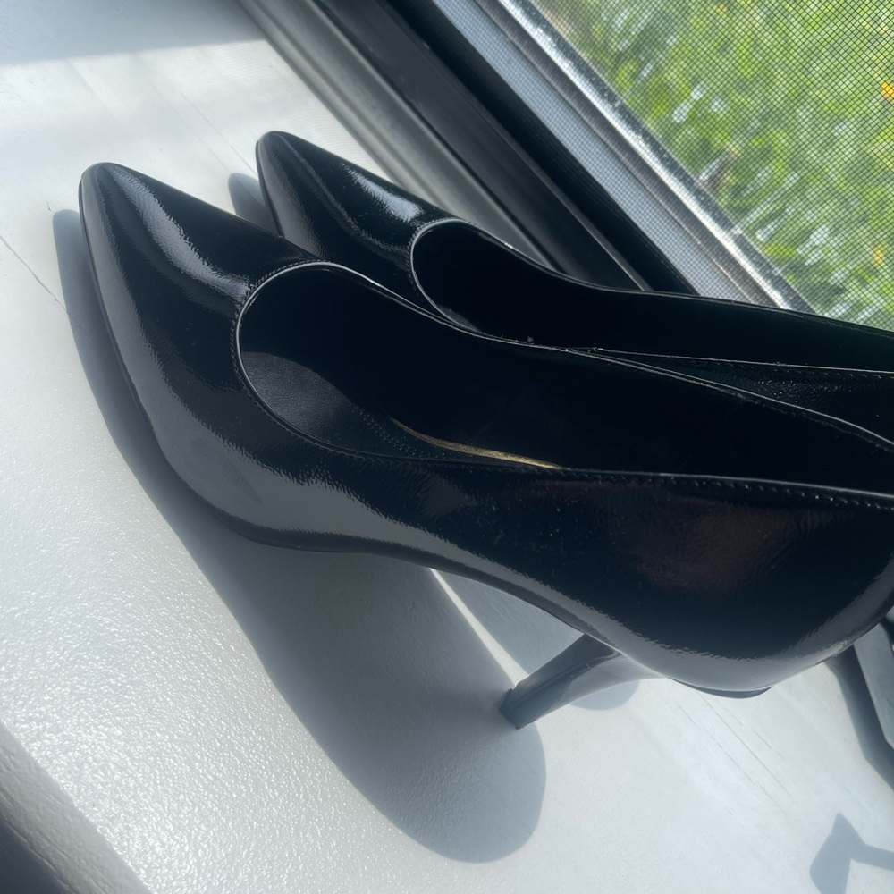 Black women's shoes